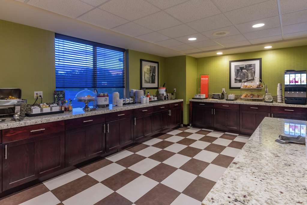 Hampton Inn Salt Lake City Central Restaurant photo